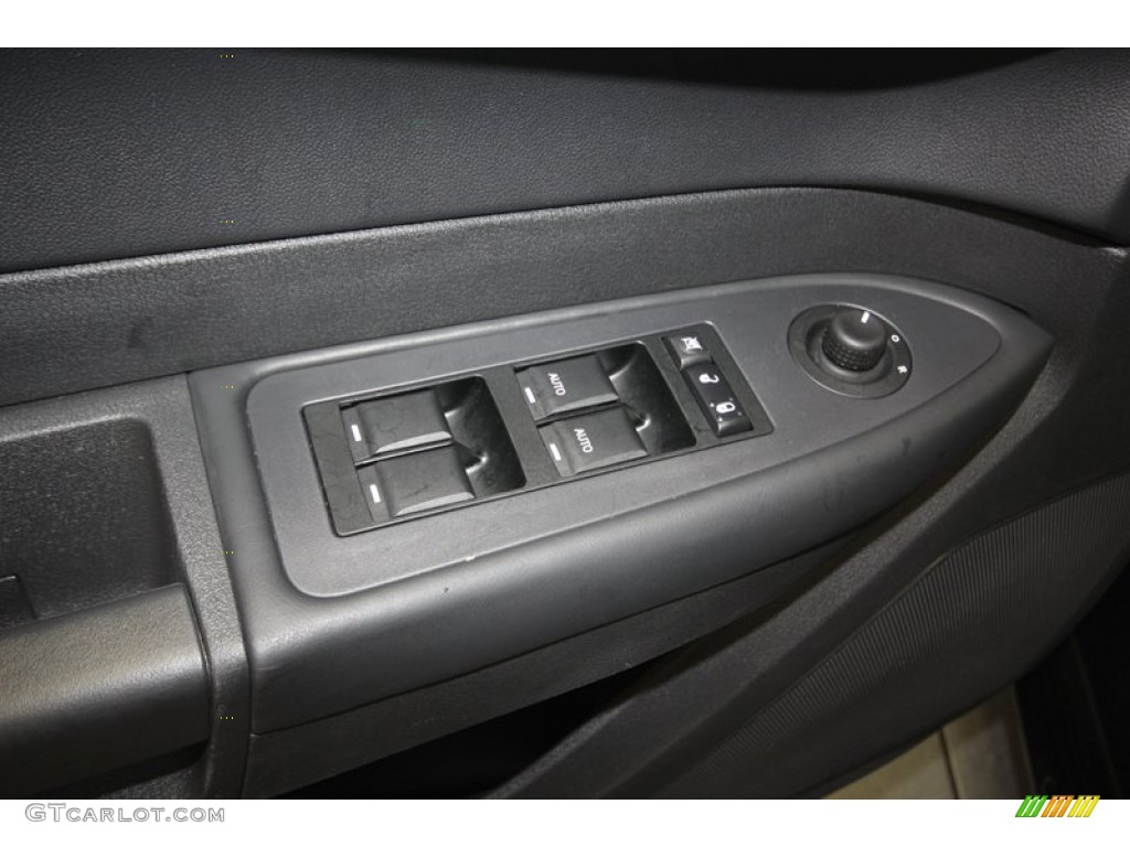 2010 Chrysler 300 Touring Controls Photo #83288685