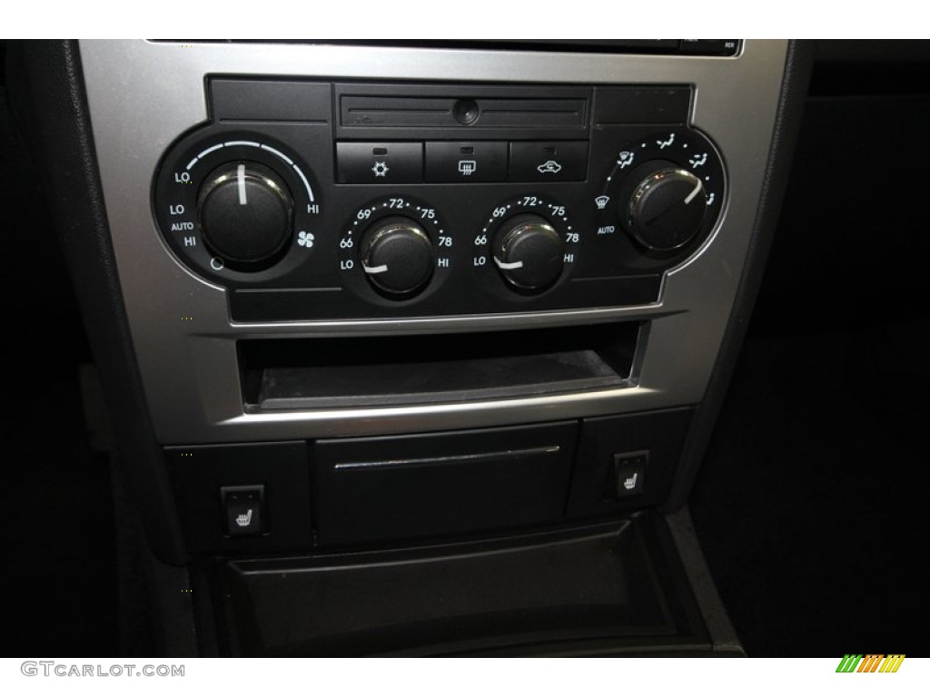 2010 Chrysler 300 Touring Controls Photo #83288809