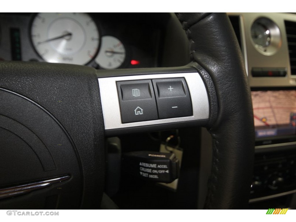 2010 Chrysler 300 Touring Controls Photo #83288903