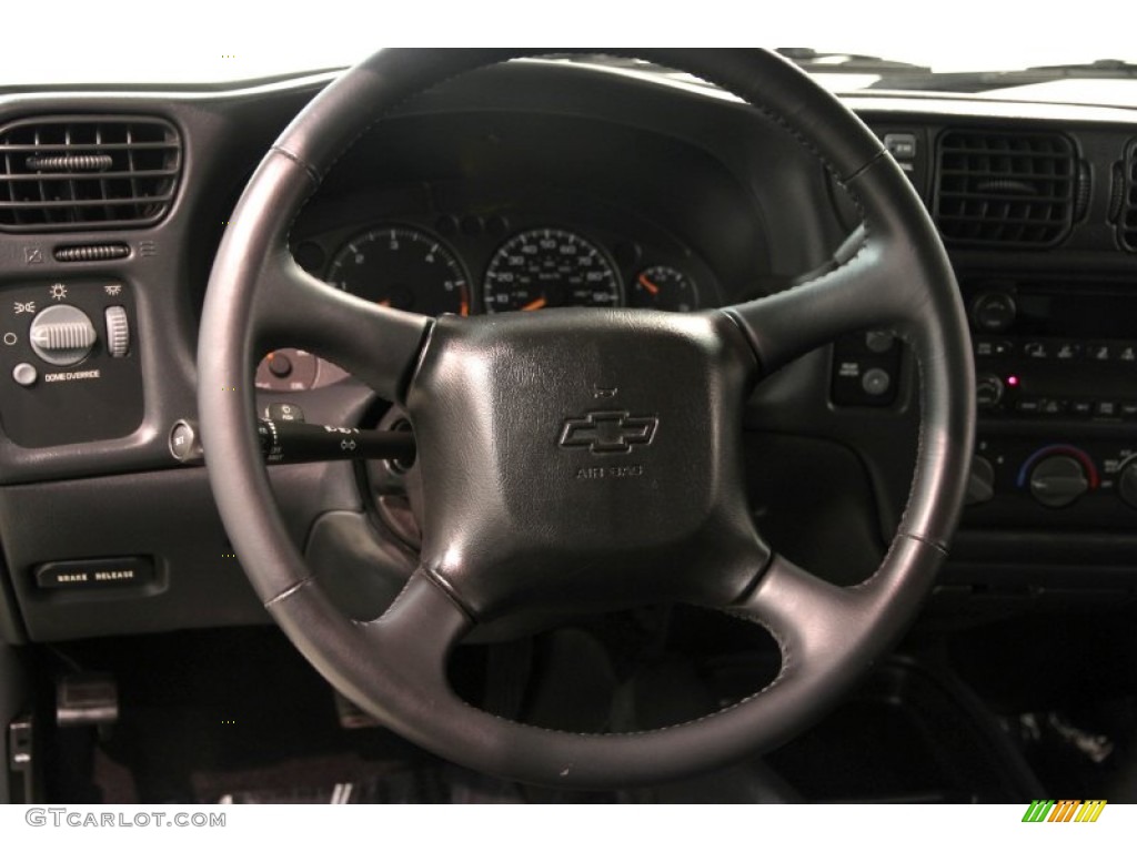 2004 Blazer LS 4x4 - Dark Green Metallic / Graphite Gray photo #6