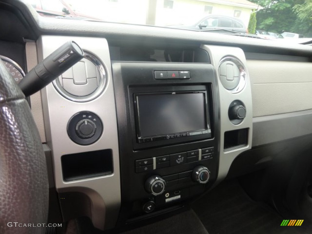2010 F150 XLT SuperCrew 4x4 - Ingot Silver Metallic / Medium Stone photo #6