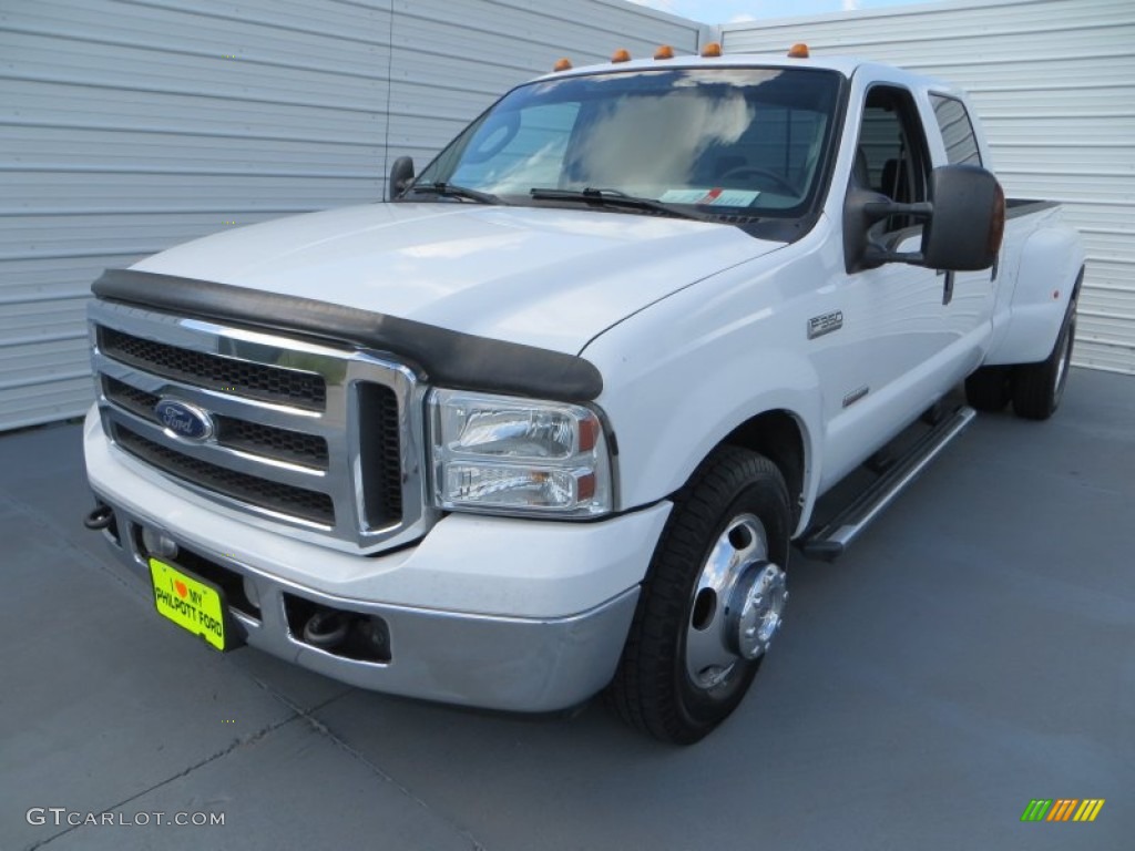 2005 F350 Super Duty Lariat Crew Cab Dually - Oxford White / Medium Flint photo #7