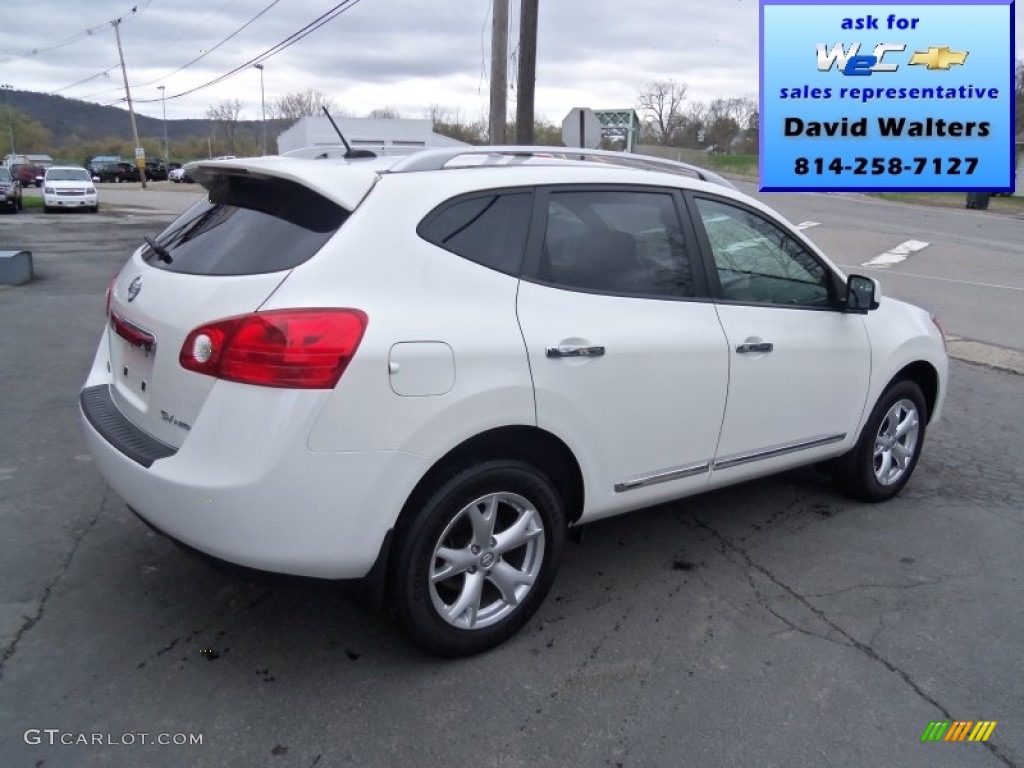 2011 Rogue S AWD - Pearl White / Gray photo #1