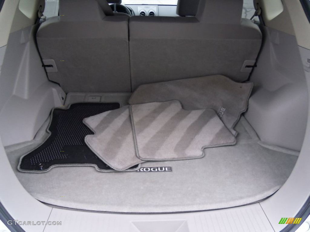 2011 Rogue S AWD - Pearl White / Gray photo #15