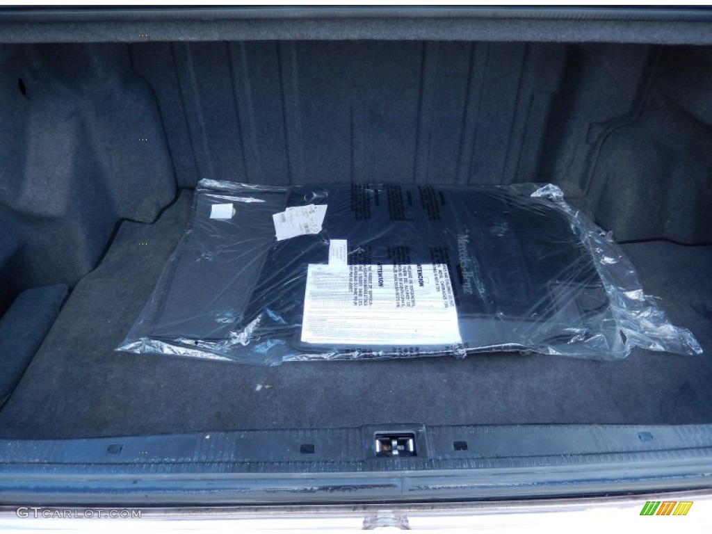 1998 Mercedes-Benz S 420 Sedan Trunk Photos