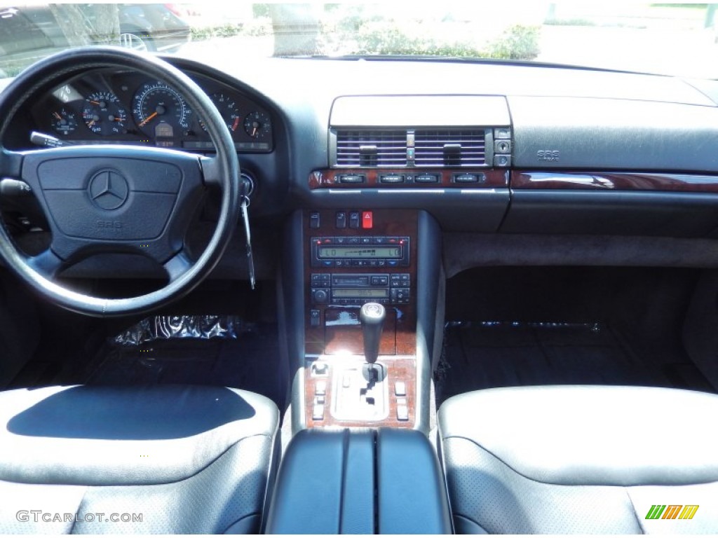1998 Mercedes-Benz S 420 Sedan Dashboard Photos