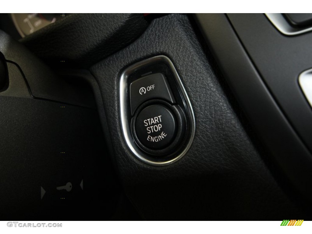 2012 BMW 3 Series 328i Sedan Controls Photo #83296504