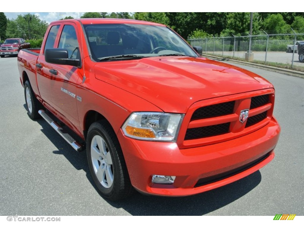 2012 Ram 1500 ST Quad Cab 4x4 - Flame Red / Dark Slate Gray/Medium Graystone photo #2