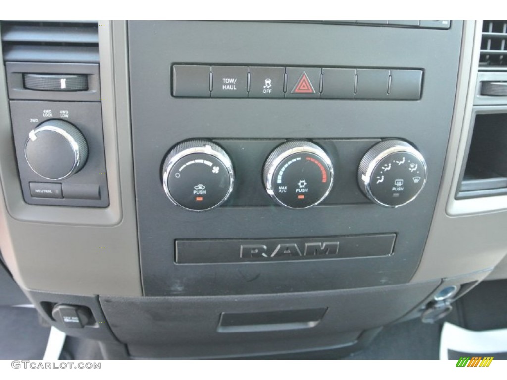 2012 Ram 1500 ST Quad Cab 4x4 - Flame Red / Dark Slate Gray/Medium Graystone photo #13