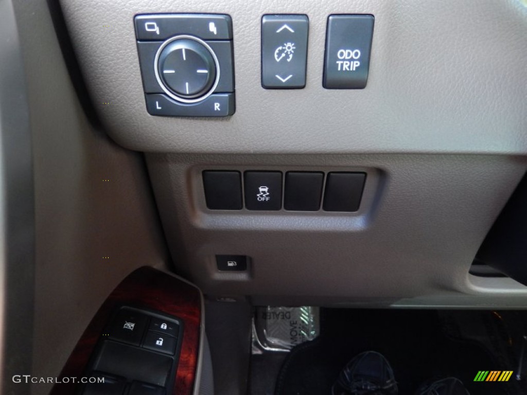 2011 Lexus GX 460 Premium Controls Photo #83298382