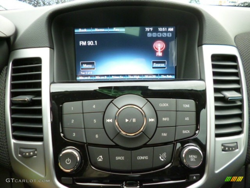 2014 Chevrolet Cruze LT Controls Photo #83299026