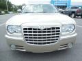 Linen Gold Metallic - 300 C HEMI Photo No. 13