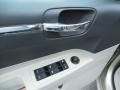 Linen Gold Metallic - 300 C HEMI Photo No. 17