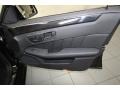 Black - E 350 Sedan Photo No. 40