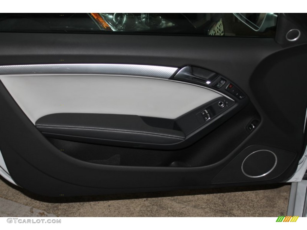 2013 Audi RS 5 4.2 FSI quattro Coupe Lunar Silver Fine Nappa Leather/Rock Gray Stitching Door Panel Photo #83307781