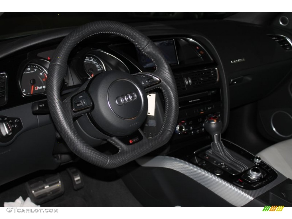 2013 Audi RS 5 4.2 FSI quattro Coupe Lunar Silver Fine Nappa Leather/Rock Gray Stitching Dashboard Photo #83307849