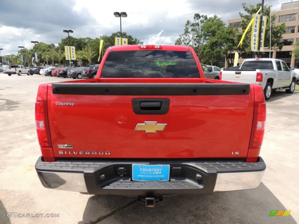 2010 Silverado 1500 LS Crew Cab - Victory Red / Dark Titanium photo #3