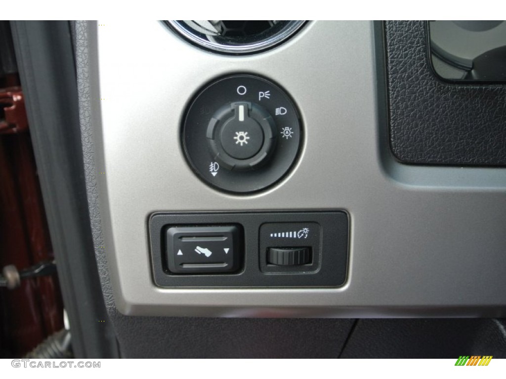 2010 Ford F150 Lariat SuperCrew 4x4 Controls Photo #83309505