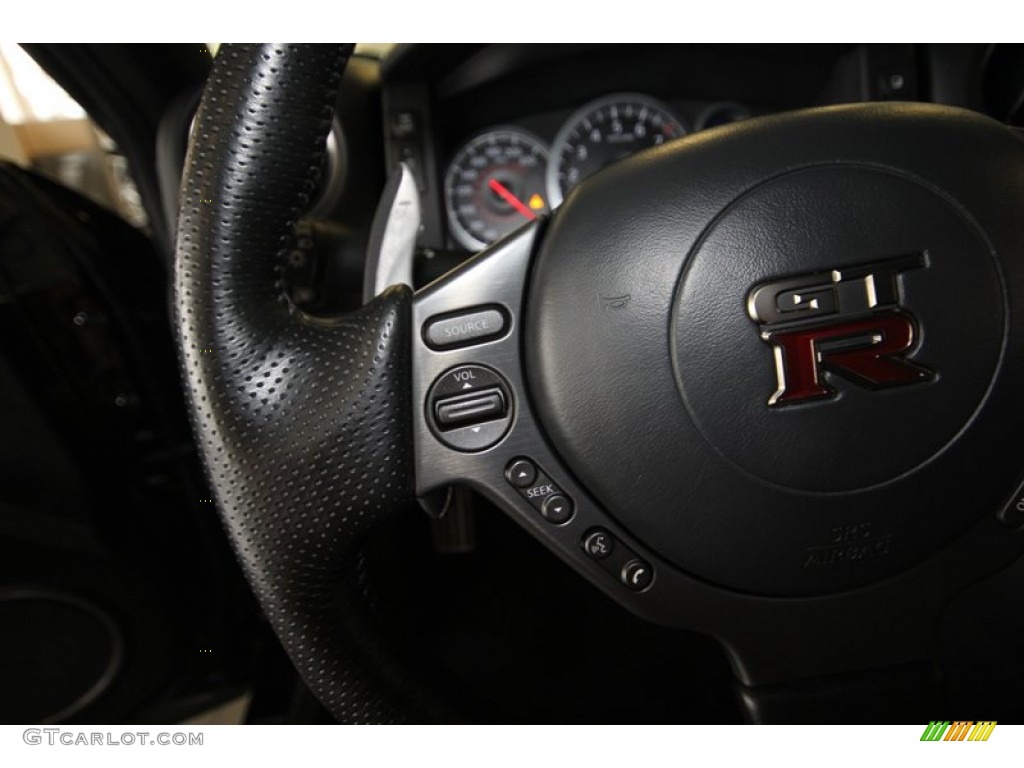 2012 Nissan GT-R Premium Controls Photo #83309717