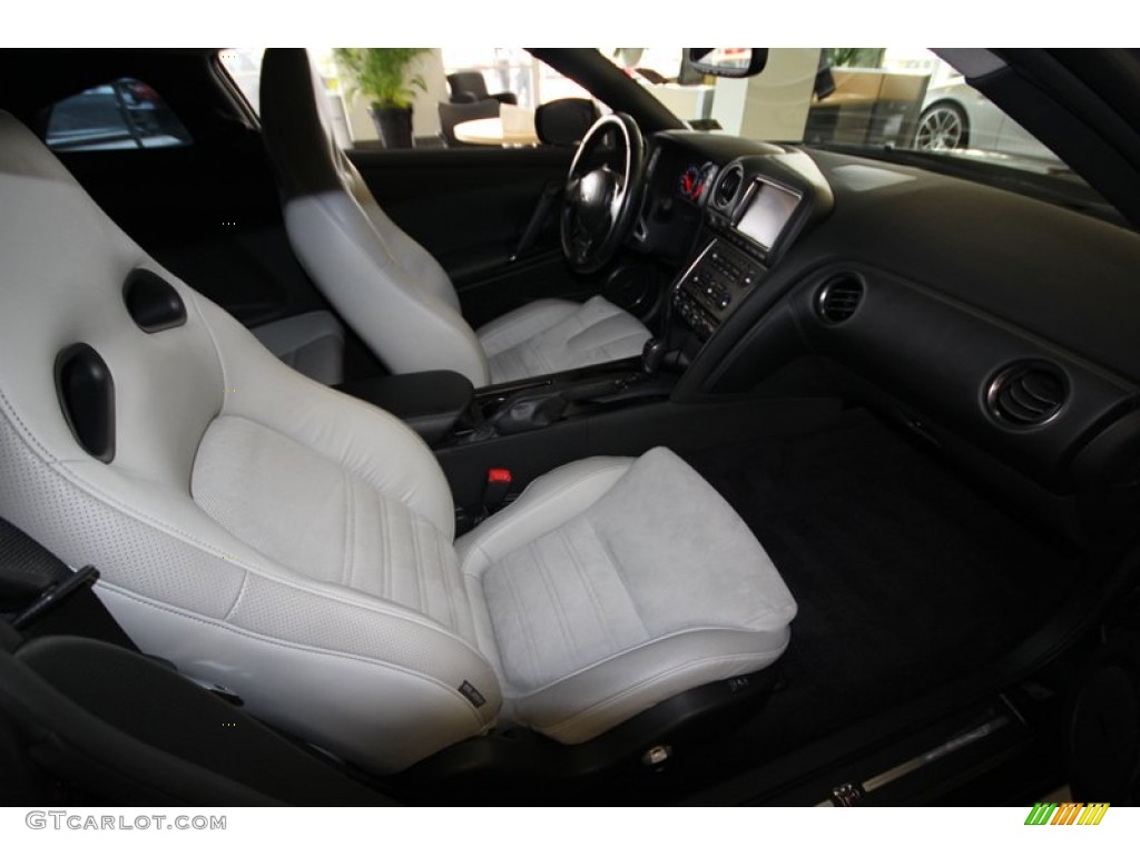 2012 Nissan GT-R Premium Front Seat Photo #83309796