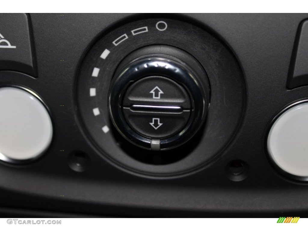 2009 Q5 3.2 Premium quattro - Brilliant Black / Black photo #11