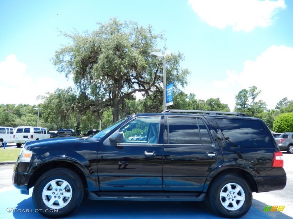 2009 Expedition XLT - Black / Stone photo #2
