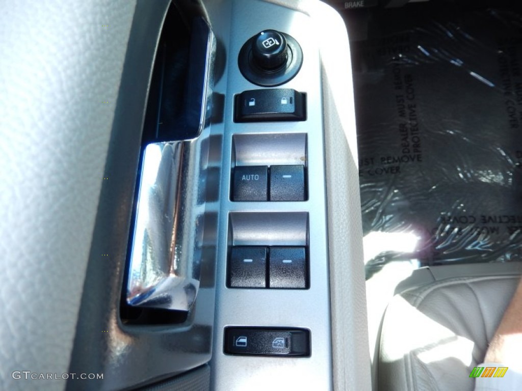 2009 Expedition XLT - Black / Stone photo #14