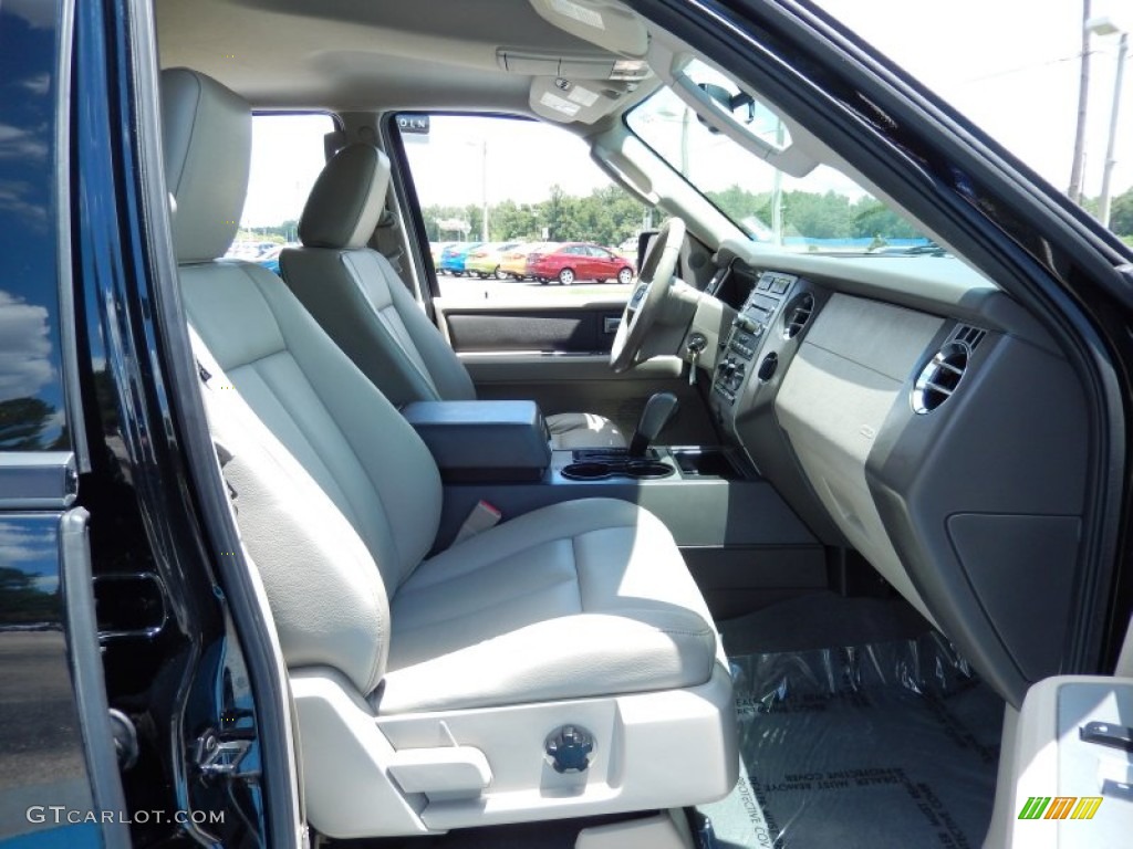 2009 Expedition XLT - Black / Stone photo #18