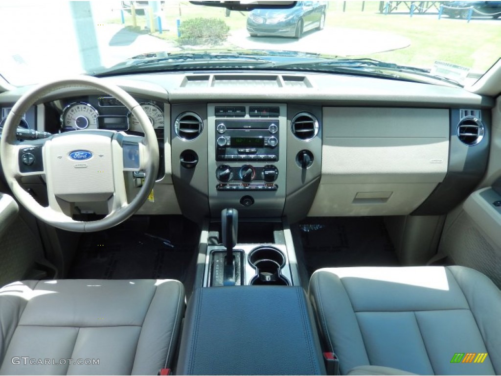 2009 Expedition XLT - Black / Stone photo #20