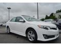 2013 Super White Toyota Camry SE  photo #3