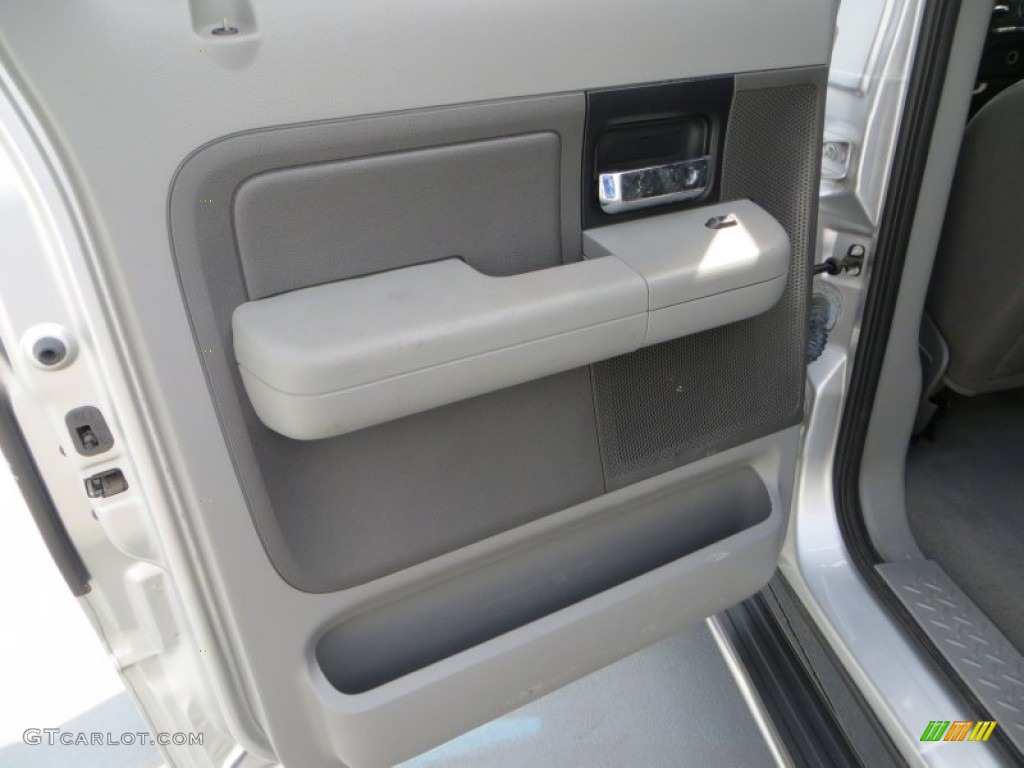 2006 F150 XLT SuperCrew 4x4 - Silver Metallic / Medium/Dark Flint photo #29