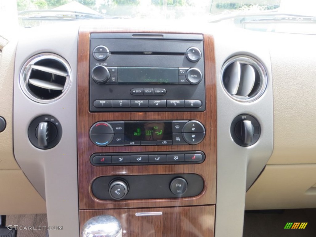 2004 F150 Lariat SuperCrew 4x4 - Medium Wedgewood Blue Metallic / Tan photo #37