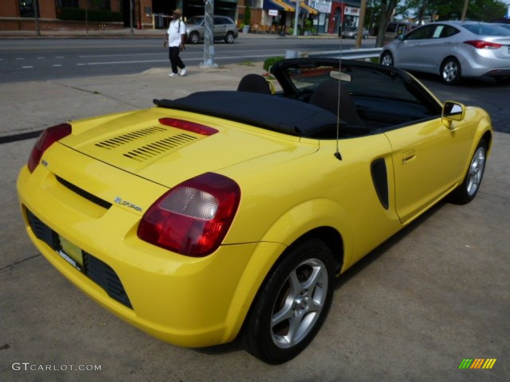 2002 MR2 Spyder Roadster - Solar Yellow / Black photo #11