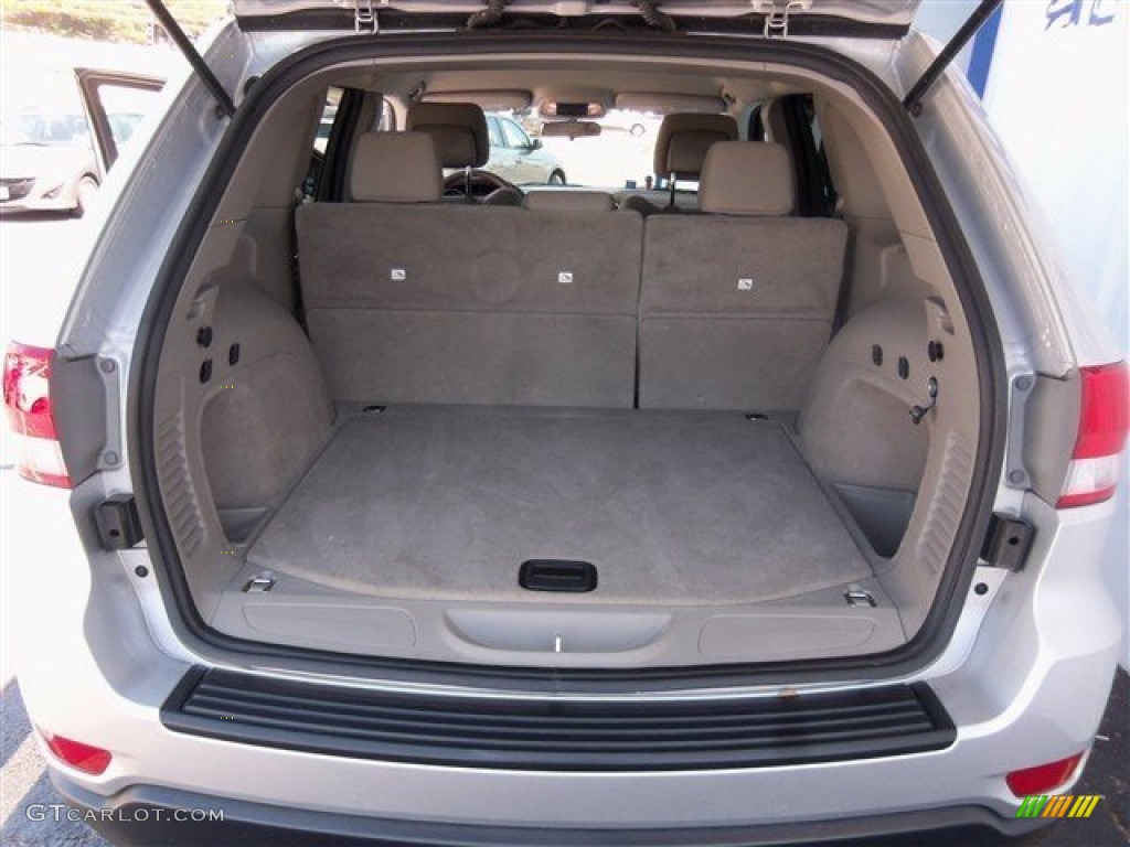 2013 Grand Cherokee Laredo - Bright Silver Metallic / Dark Graystone/Medium Graystone photo #17