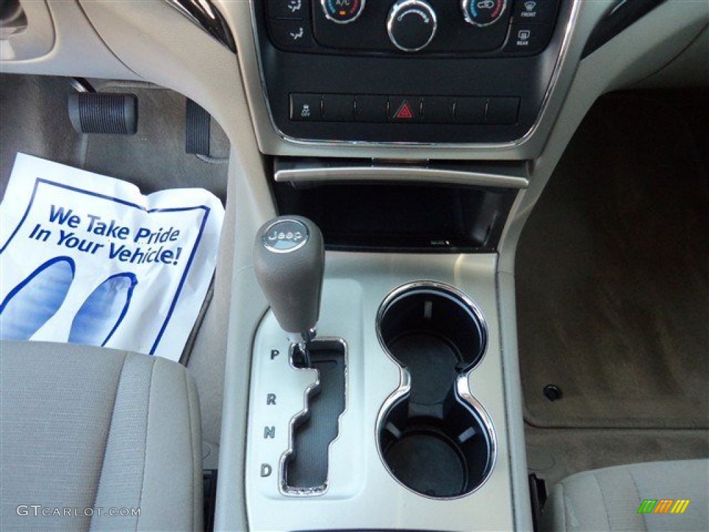 2013 Grand Cherokee Laredo - Bright Silver Metallic / Dark Graystone/Medium Graystone photo #20