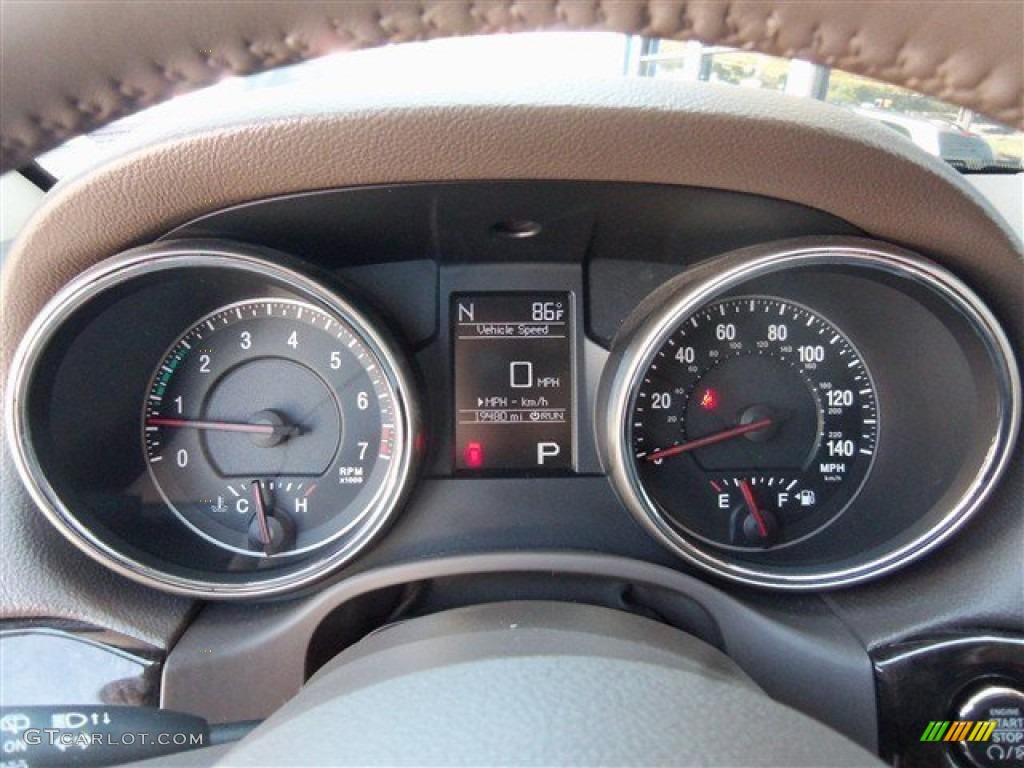 2013 Grand Cherokee Laredo - Bright Silver Metallic / Dark Graystone/Medium Graystone photo #22