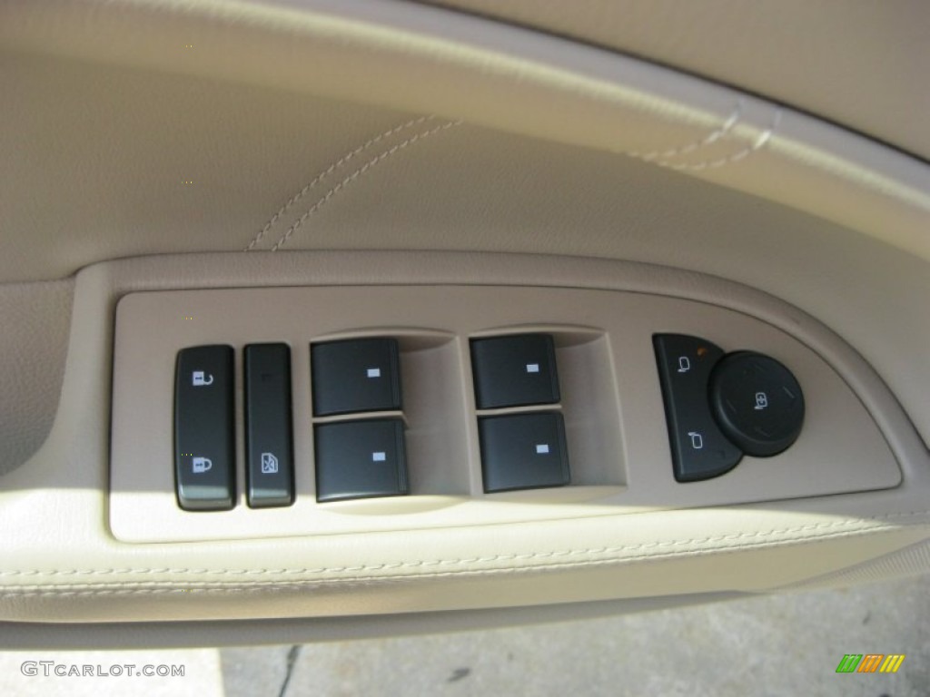 2007 Buick Lucerne CXL Controls Photo #83329869