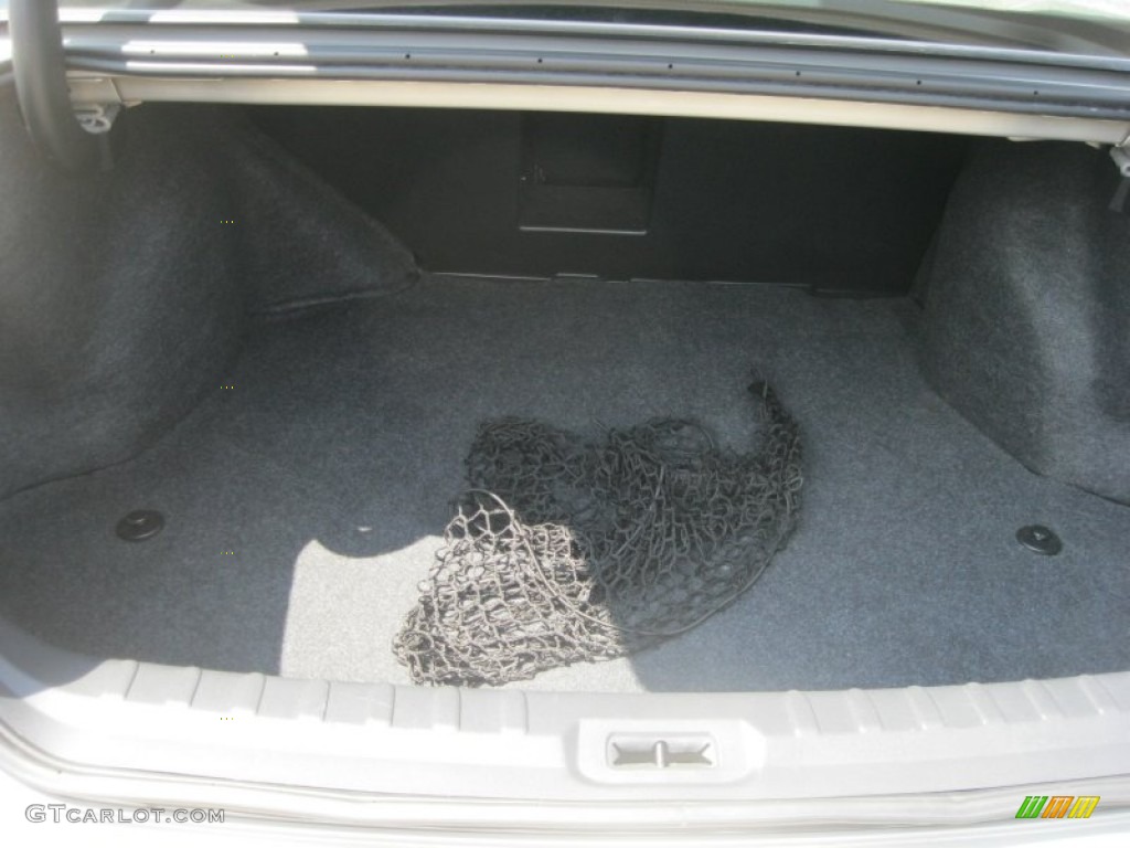 2007 Buick Lucerne CXL Trunk Photos