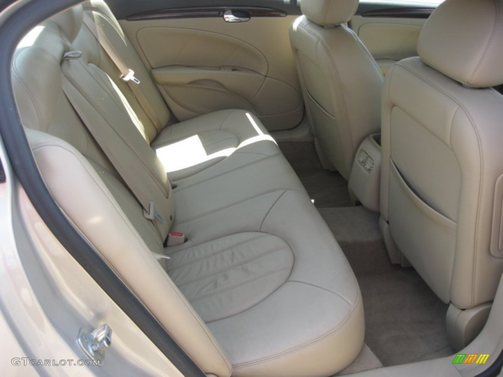 2007 Buick Lucerne CXL Rear Seat Photo #83330298