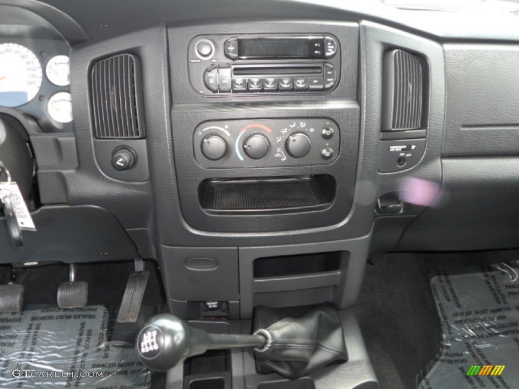 2005 Dodge Ram 2500 SLT Regular Cab Controls Photos