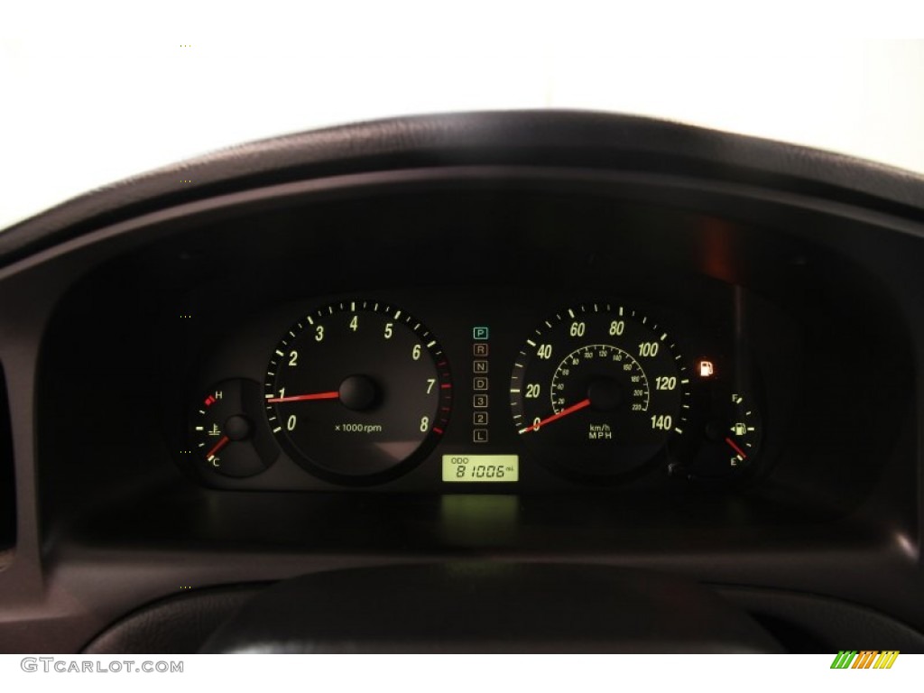 2004 Elantra GLS Sedan - Sterling Silver / Gray photo #7
