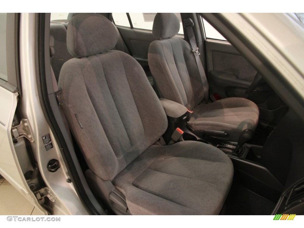 2004 Elantra GLS Sedan - Sterling Silver / Gray photo #10