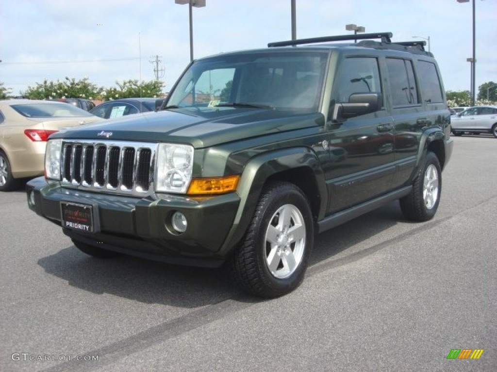 2007 Commander Sport 4x4 - Jeep Green Metallic / Medium Slate Gray photo #2