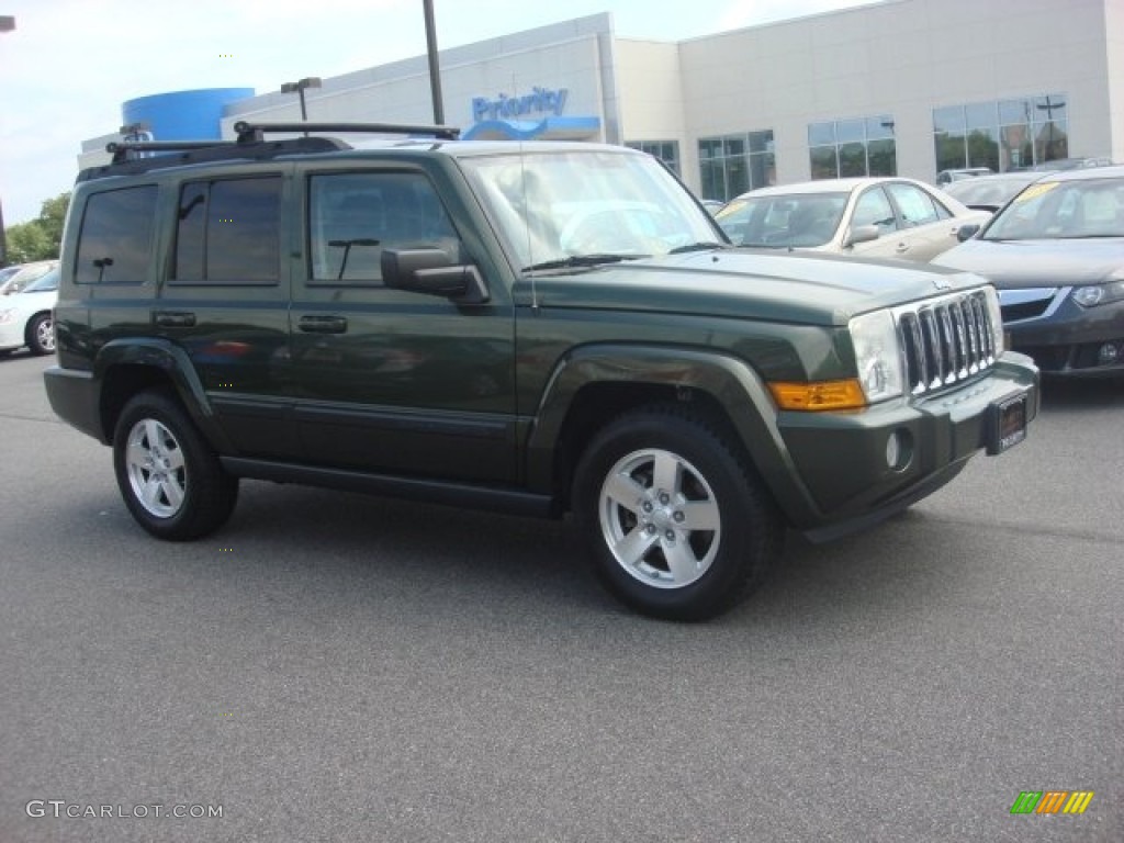 2007 Commander Sport 4x4 - Jeep Green Metallic / Medium Slate Gray photo #6