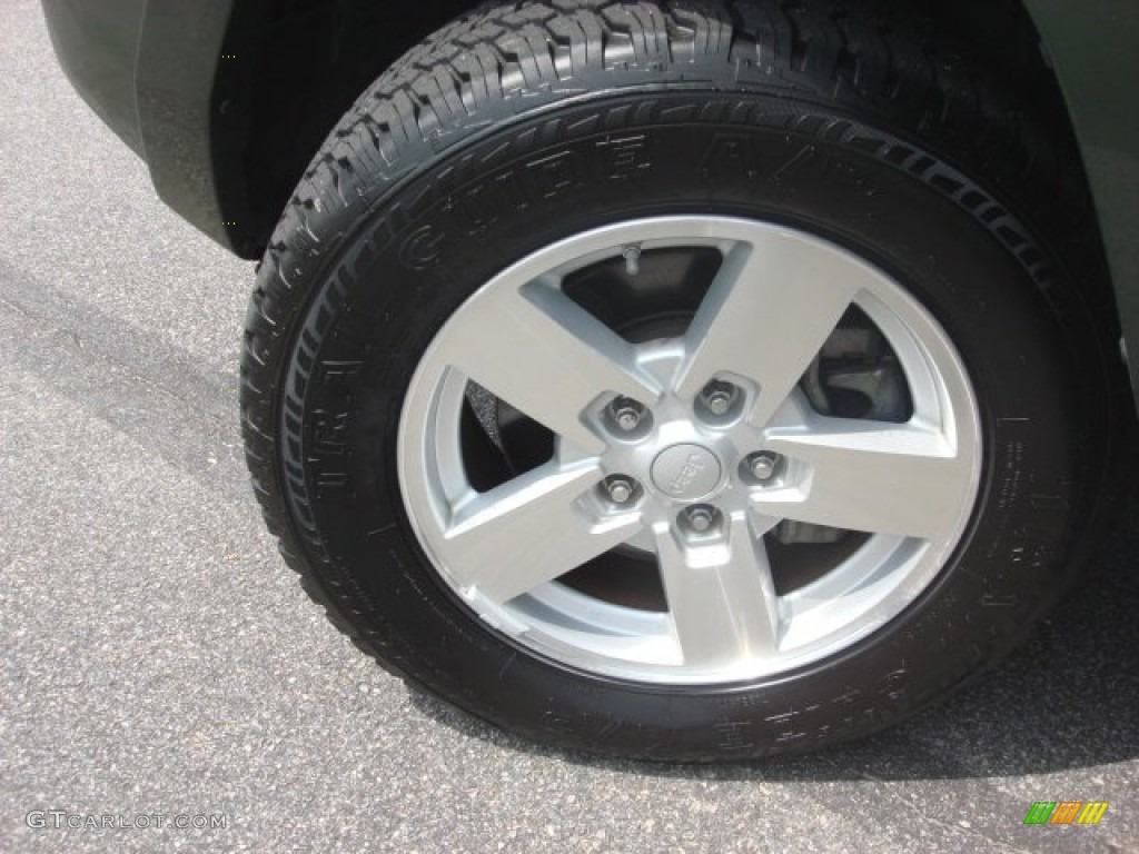 2007 Commander Sport 4x4 - Jeep Green Metallic / Medium Slate Gray photo #23