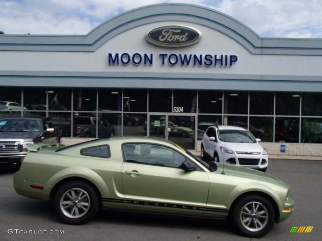 2005 Mustang V6 Deluxe Coupe - Legend Lime Metallic / Dark Charcoal photo #1