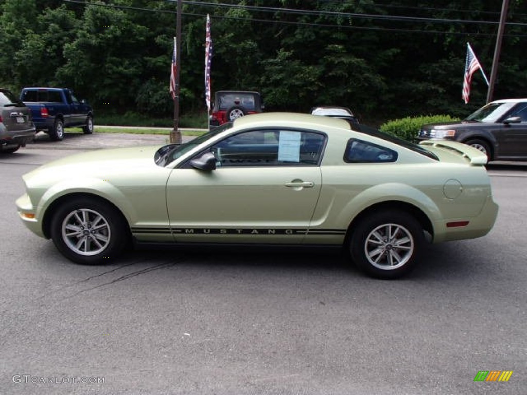 2005 Mustang V6 Deluxe Coupe - Legend Lime Metallic / Dark Charcoal photo #5
