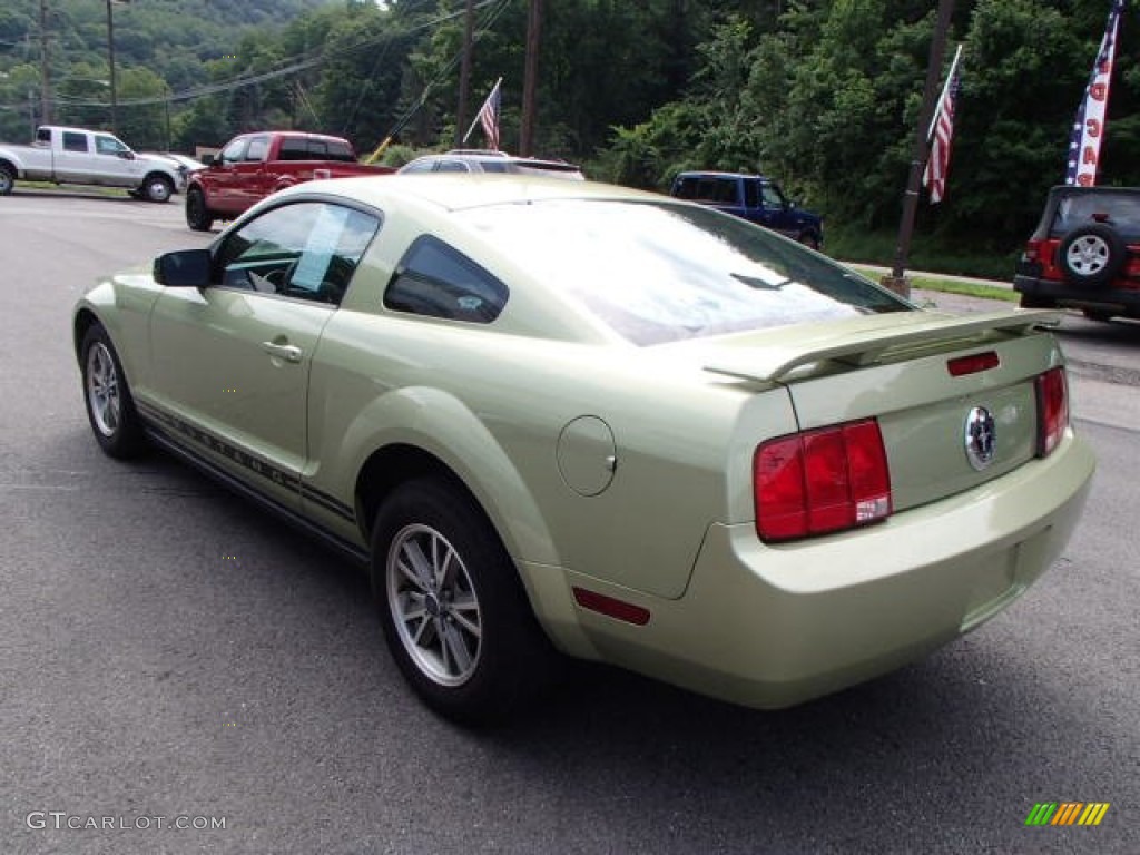 2005 Mustang V6 Deluxe Coupe - Legend Lime Metallic / Dark Charcoal photo #6