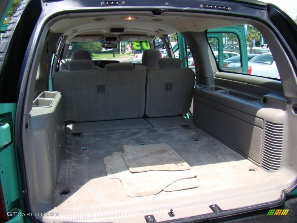 2003 Suburban 2500 4x4 - Fleet Mint Green / Tan/Neutral photo #13