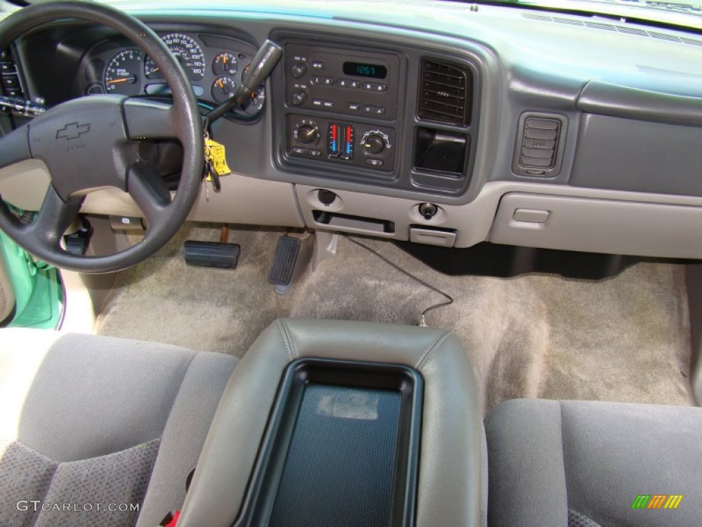 2003 Suburban 2500 4x4 - Fleet Mint Green / Tan/Neutral photo #16